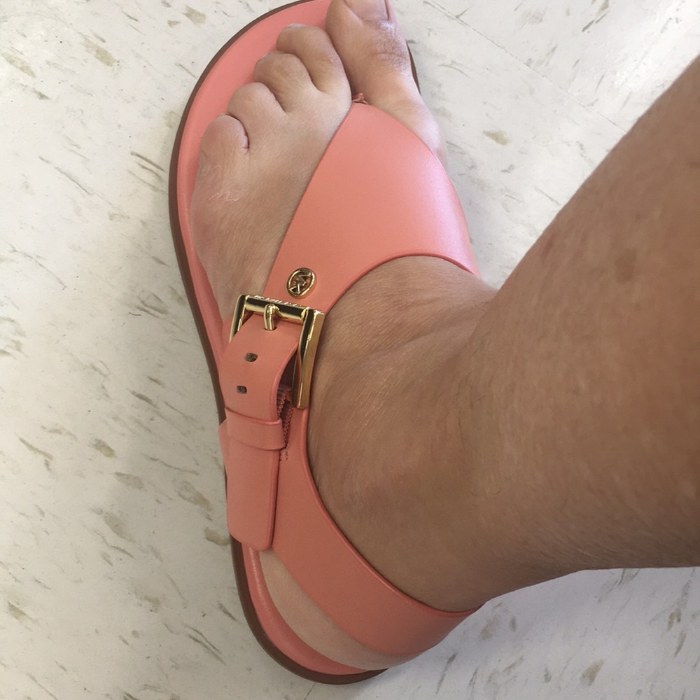 🤍White Mk Sandals🤍 - Picture 9 of 12